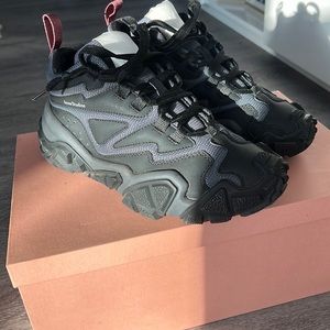 Acne Studios Sneakers - Bolzter Bensen